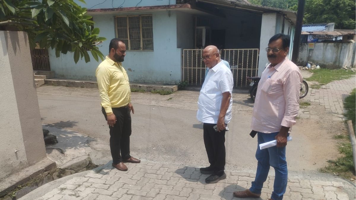 Saryu राय के जन शिकायत पर एक्शन सोनारी में सड़कों और नाली निर्माण कार्यों का किया निरीक्षण