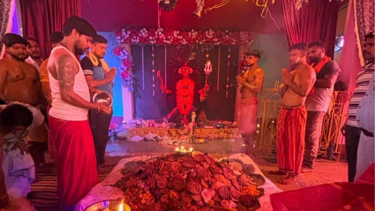 श्री श्री Sheetala माता पूजा गार्ड बैरक में श्रद्धा और भक्ति के साथ हुआ कुम्भम महाभोग पूजा का आयोजन आज शाम होगा भव्य विसर्जन